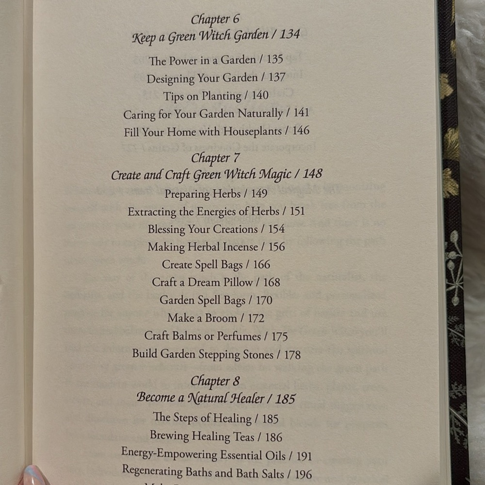 The Green Witch Book by Arin Murphy-Hiscock NWT - Picture 5 of 6